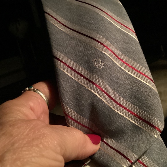 CHRISTIAN. DIOR. VINTAGE TIE. LOGO. BEAUTIFUL STRIPED  PURE DIOR !!!! - Picture 8 of 8
